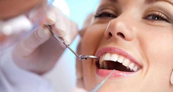 Tác hại và nhược điểm của việc bọc răng sứ sai cách